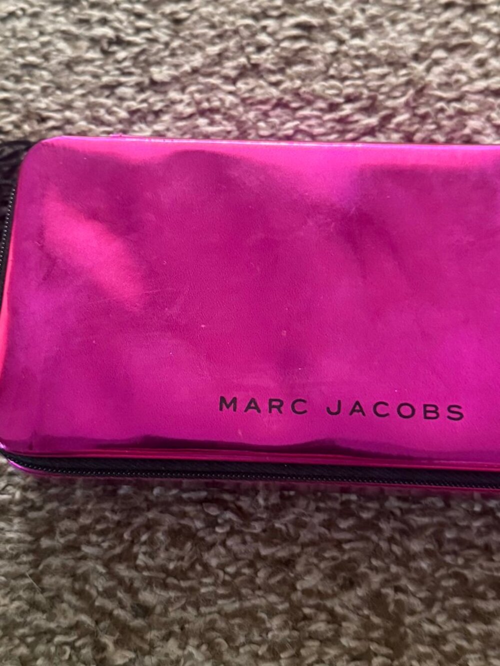 Marc Jacobs Metallic Fuchsia Zip Hard Case Black Tassel